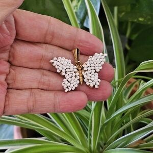 Vintage Miriam Haskell Butterfly White Beaded Necklace Charm Pendant Fil…